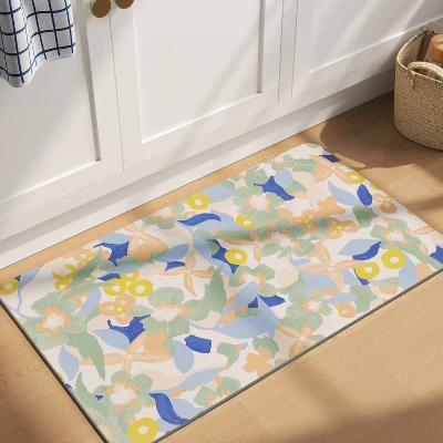 1'8"x2'10" Rectangle Floral Rug - Room Essentials™ 3 1'8"x2'10" Rectangle Floral Rug - Room Essentials™